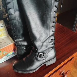 Black Knee-High Lace-Up Boots